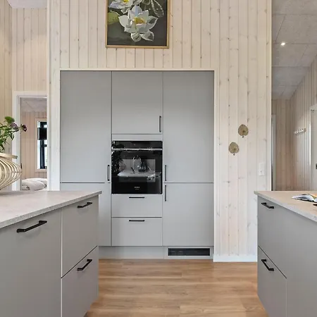 Gorgeous In Holiday home *